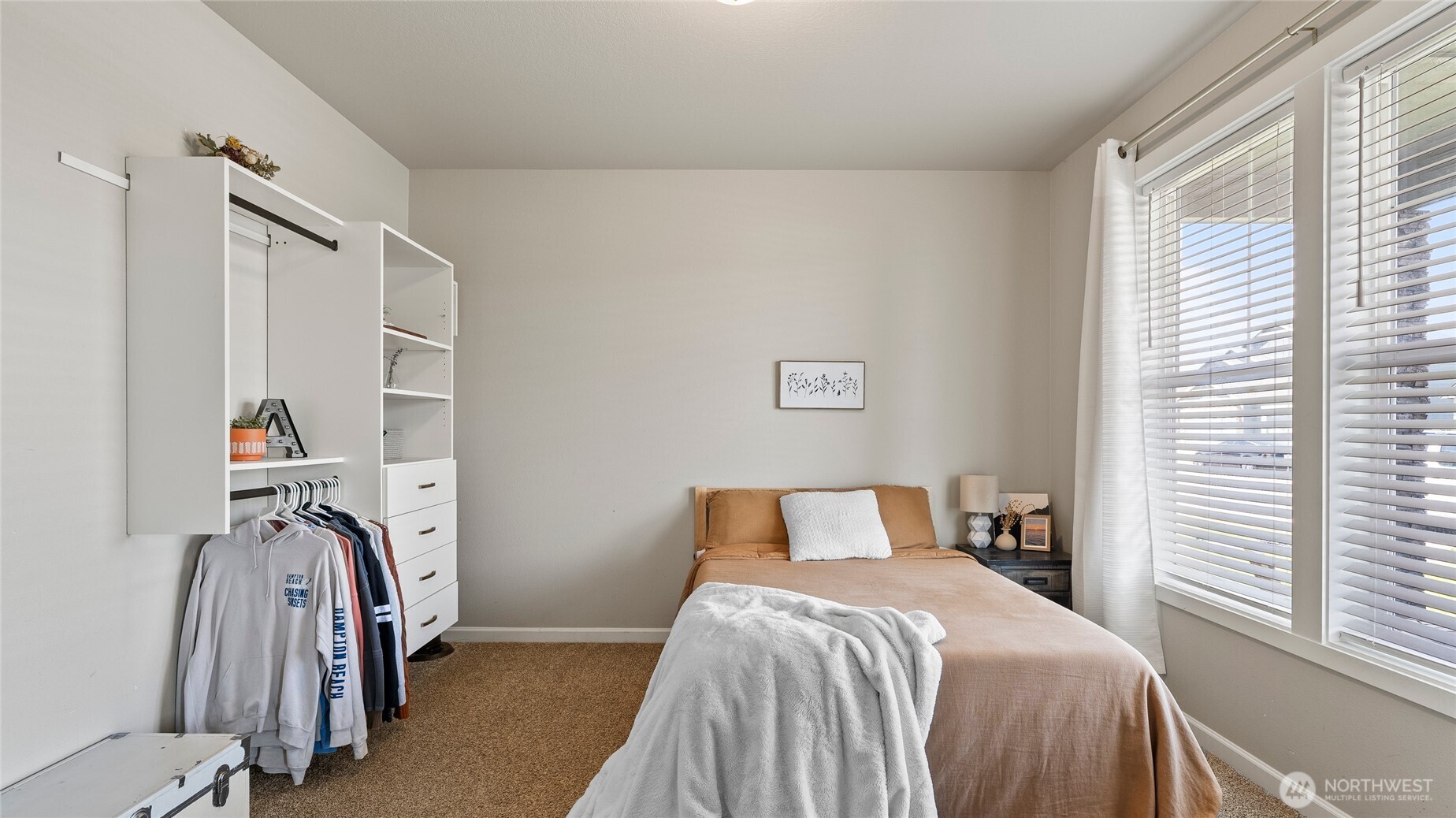 8215 Cardinal Peak St , West Richland, WA 99353