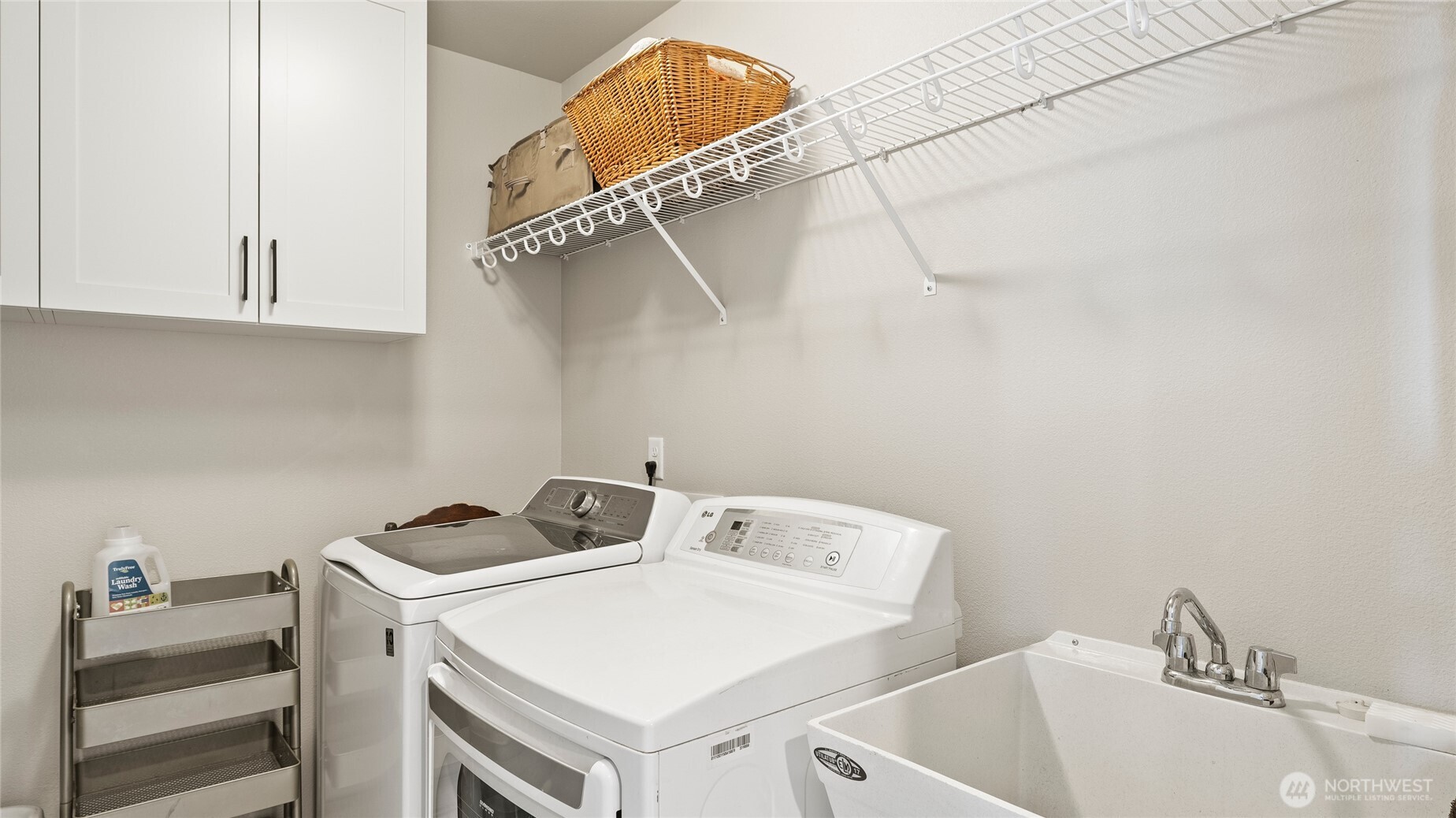 8215 Cardinal Peak St , West Richland, WA 99353