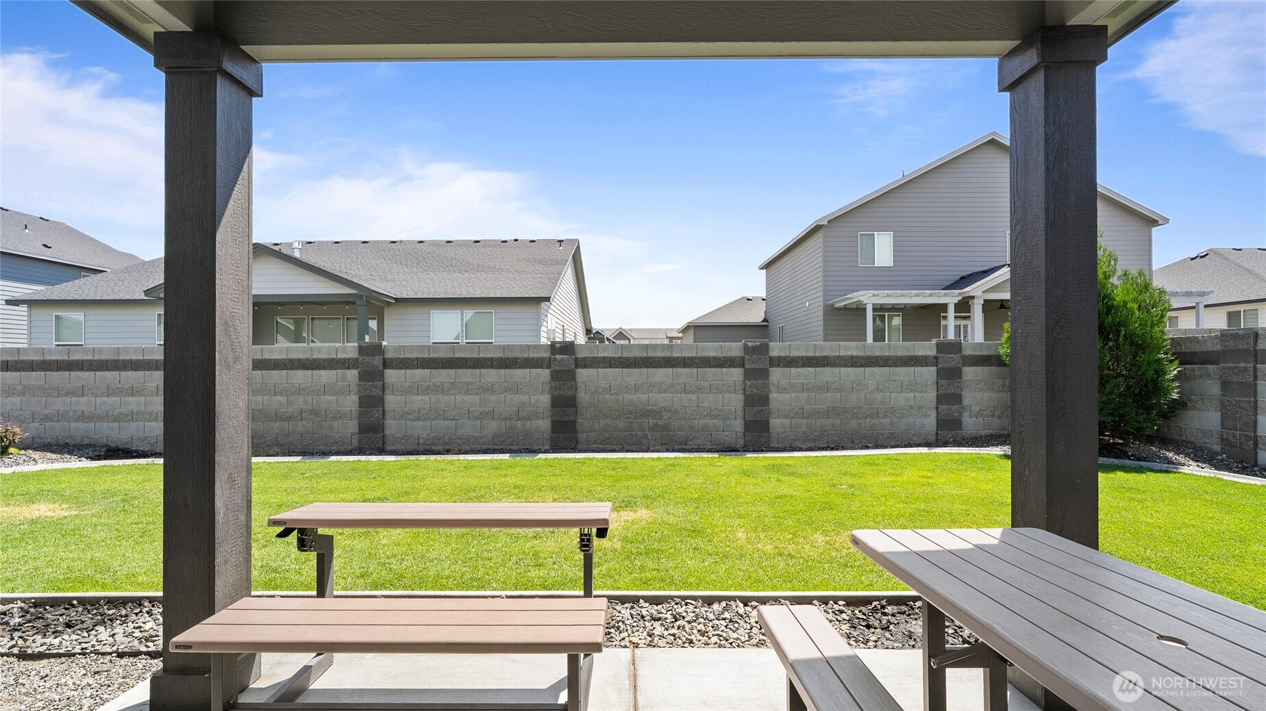 8215 Cardinal Peak St , West Richland, WA 99353