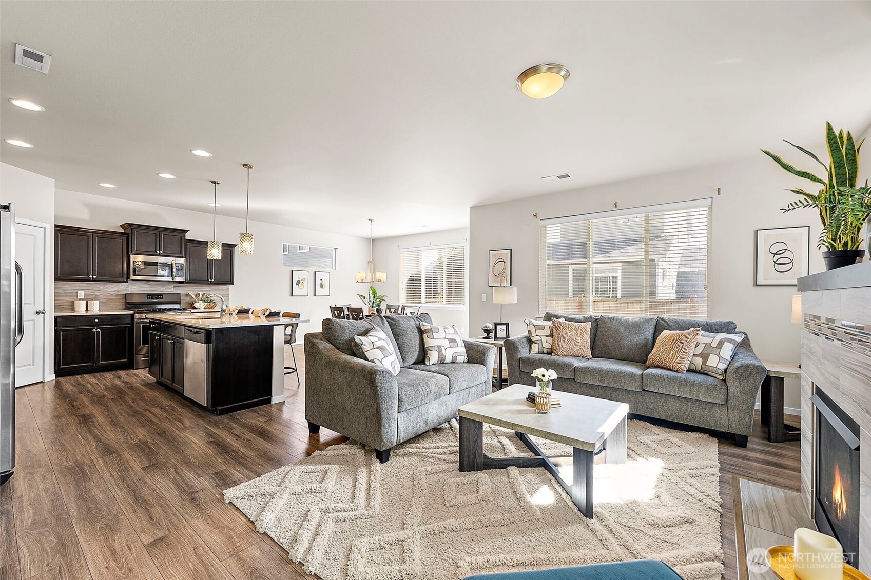 17607 28th Avenue Ct E, Tacoma, WA 98445