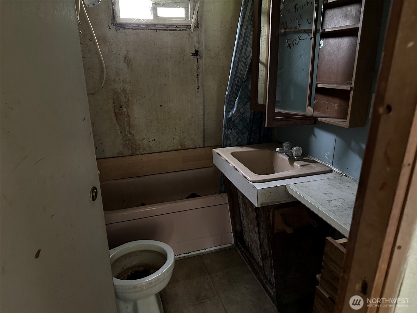 2813 Bona Vista Drive SW, Olympia, WA 98512-9010