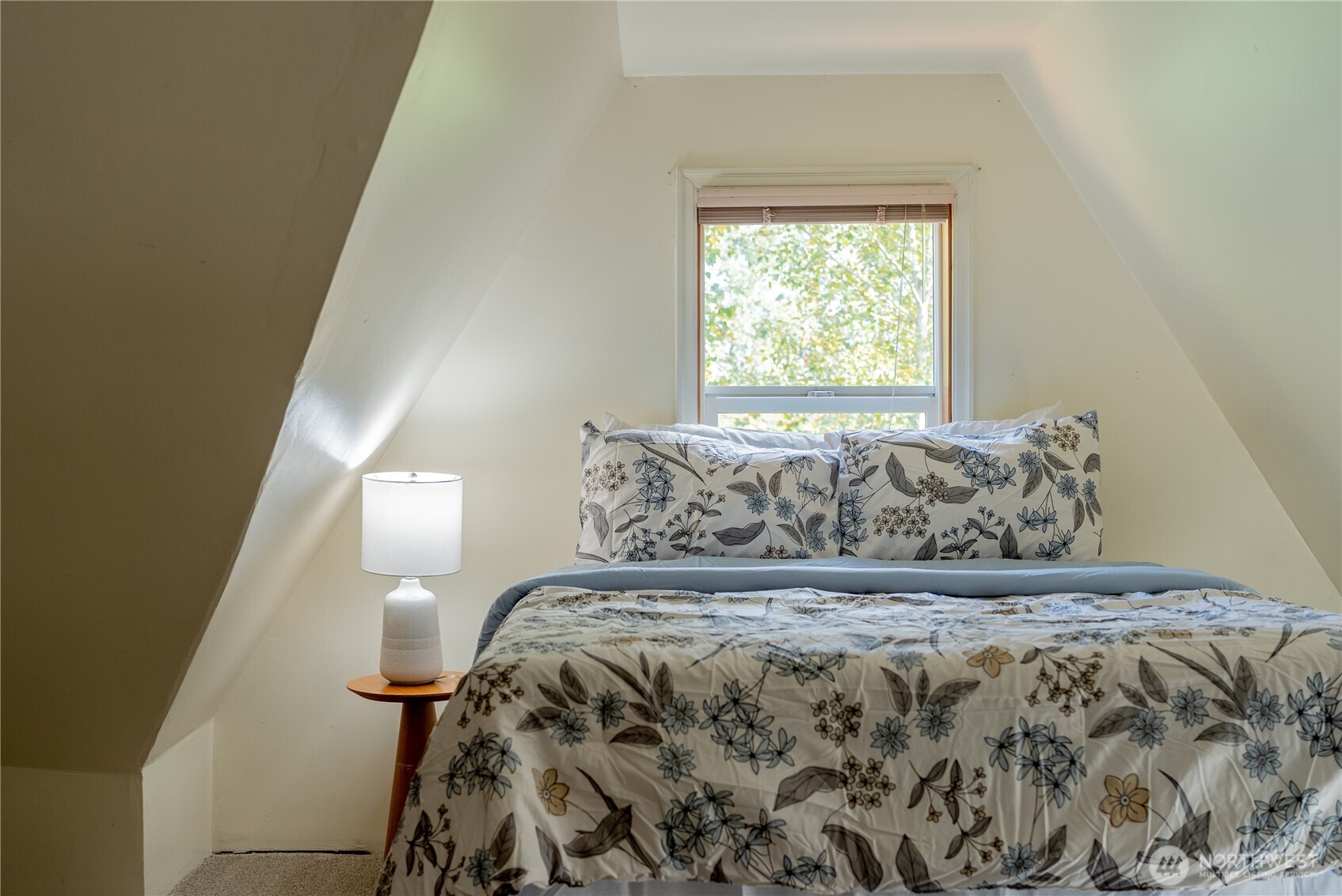 20006 68th Avenue NE, Kenmore, WA 98028-2040