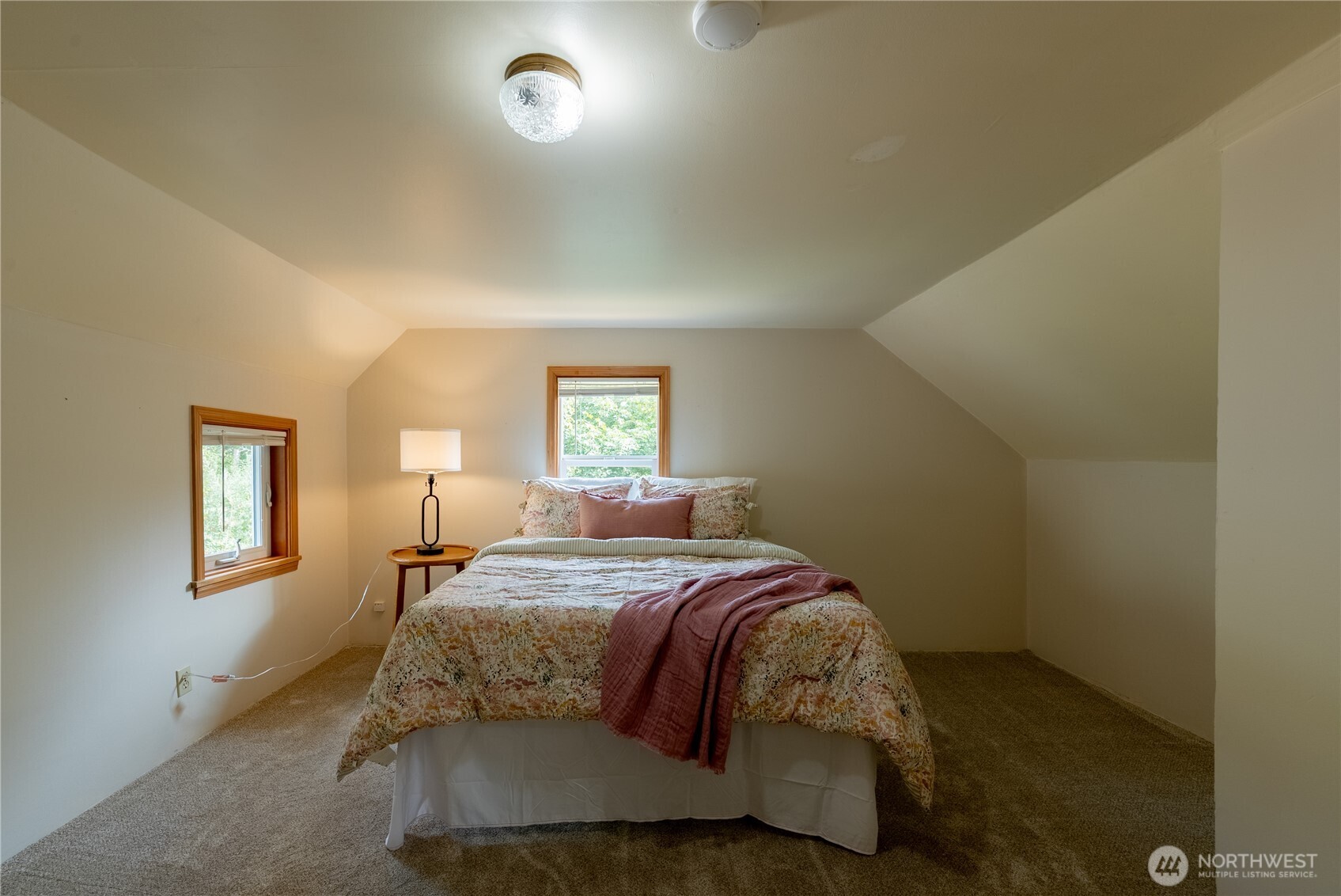 20006 68th Avenue NE, Kenmore, WA 98028-2040