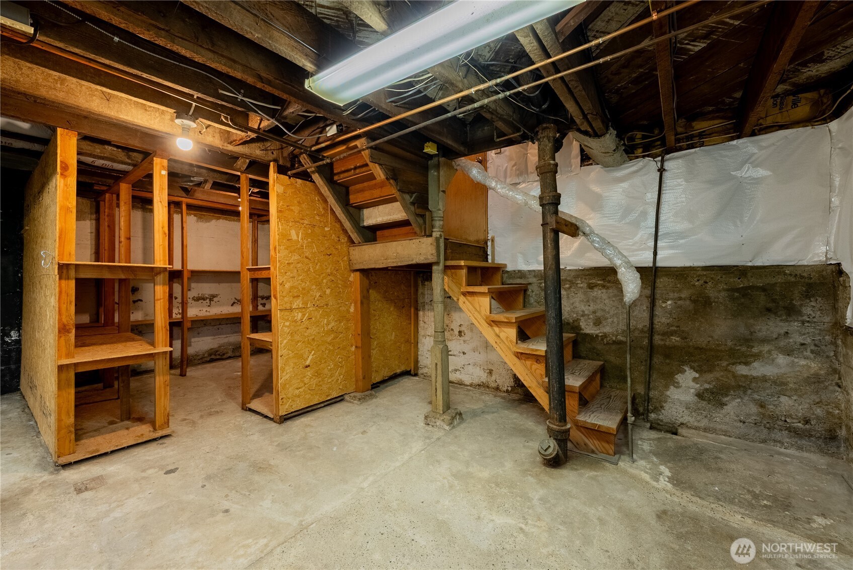 20006 68th Avenue NE, Kenmore, WA 98028-2040