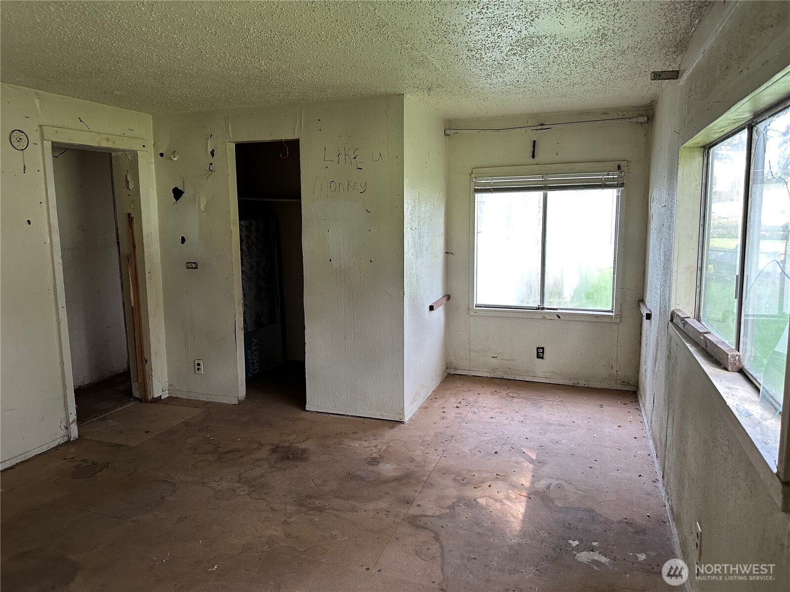 2813 Bona Vista Drive SW, Olympia, WA 98512-9010