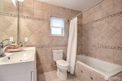 1116 6th Avenue N, Seattle, WA 98109 - Photo 16