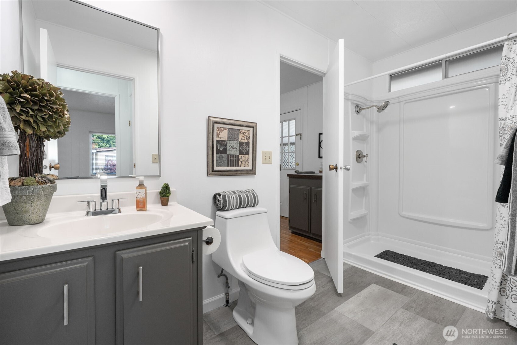 5516 Chelan Lane SE, Lacey, WA 98503