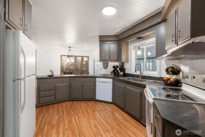 5516 Chelan Lane SE, Lacey, WA 98503 - Photo 4