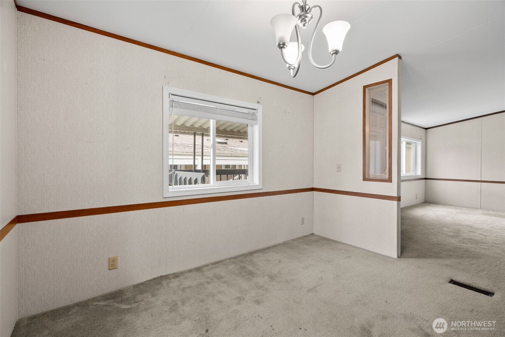 139 NE Saturn Lane , Bremerton, WA 98311