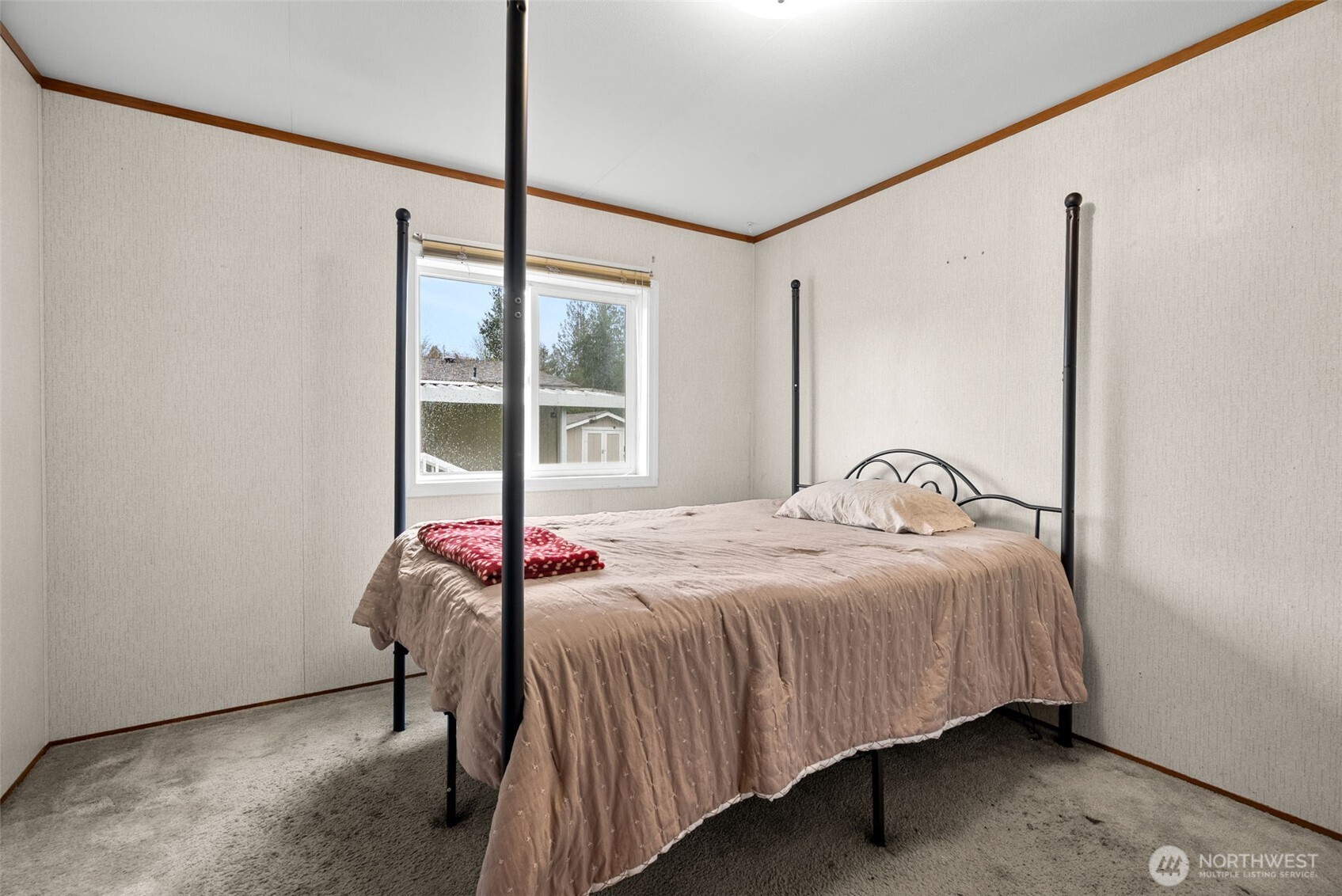 139 NE Saturn Lane , Bremerton, WA 98311