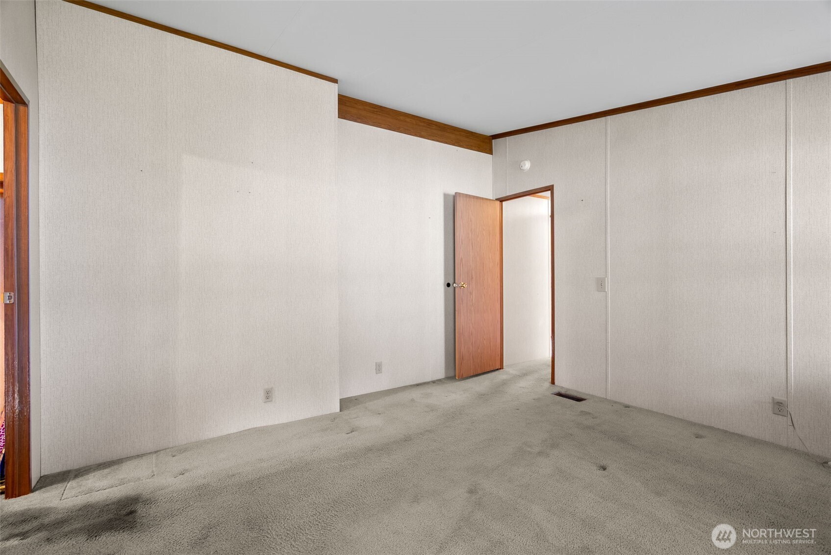 139 NE Saturn Lane , Bremerton, WA 98311