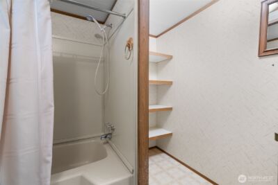 139 NE Saturn Lane , Bremerton, WA 98311 - Photo 21