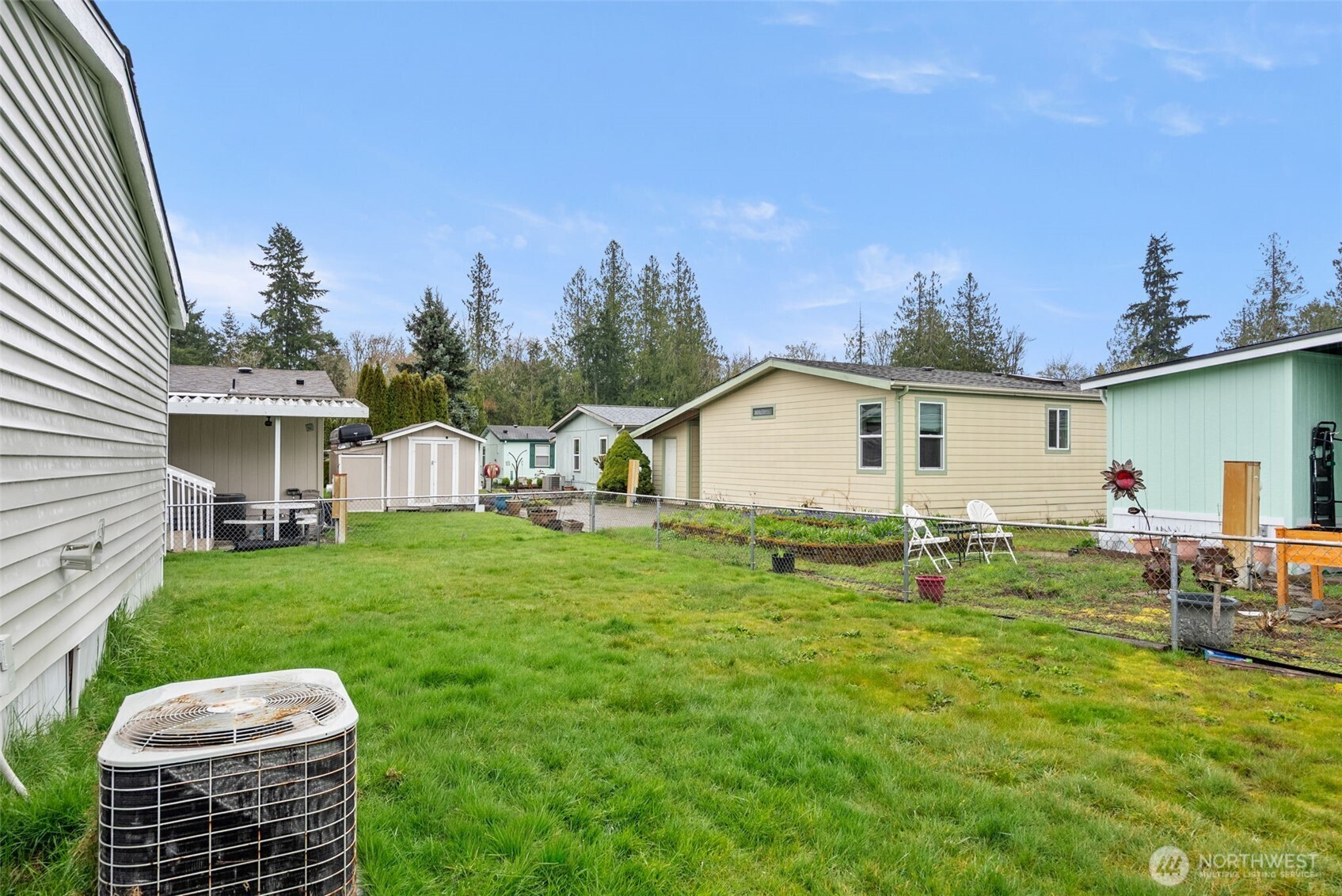 139 NE Saturn Lane , Bremerton, WA 98311