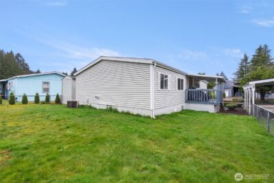 139 NE Saturn Lane , Bremerton, WA 98311 - Photo 29