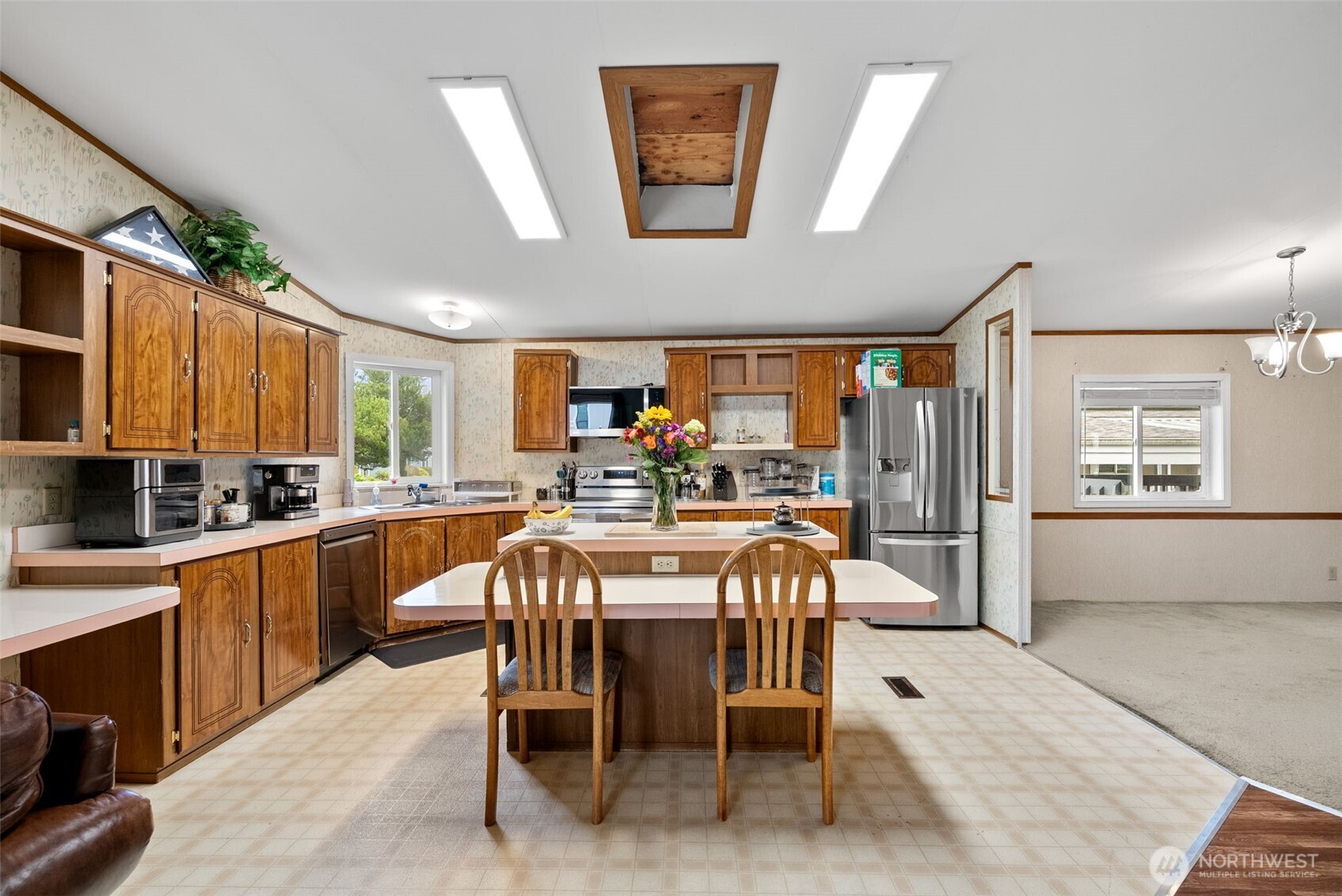 139 NE Saturn Lane , Bremerton, WA 98311