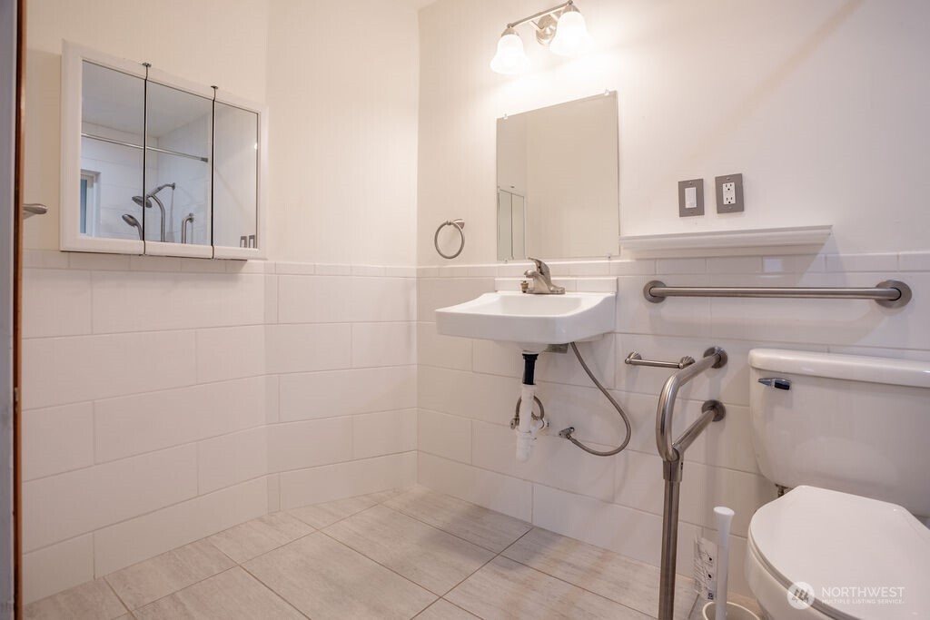 2209 42nd Avenue , Longview, WA 98632-4941