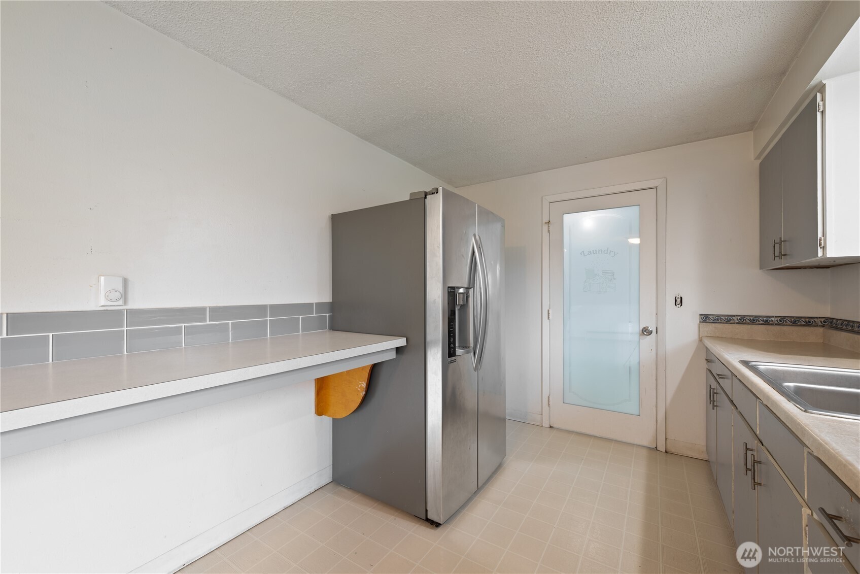 359 Douglas Street , Longview, WA 98632