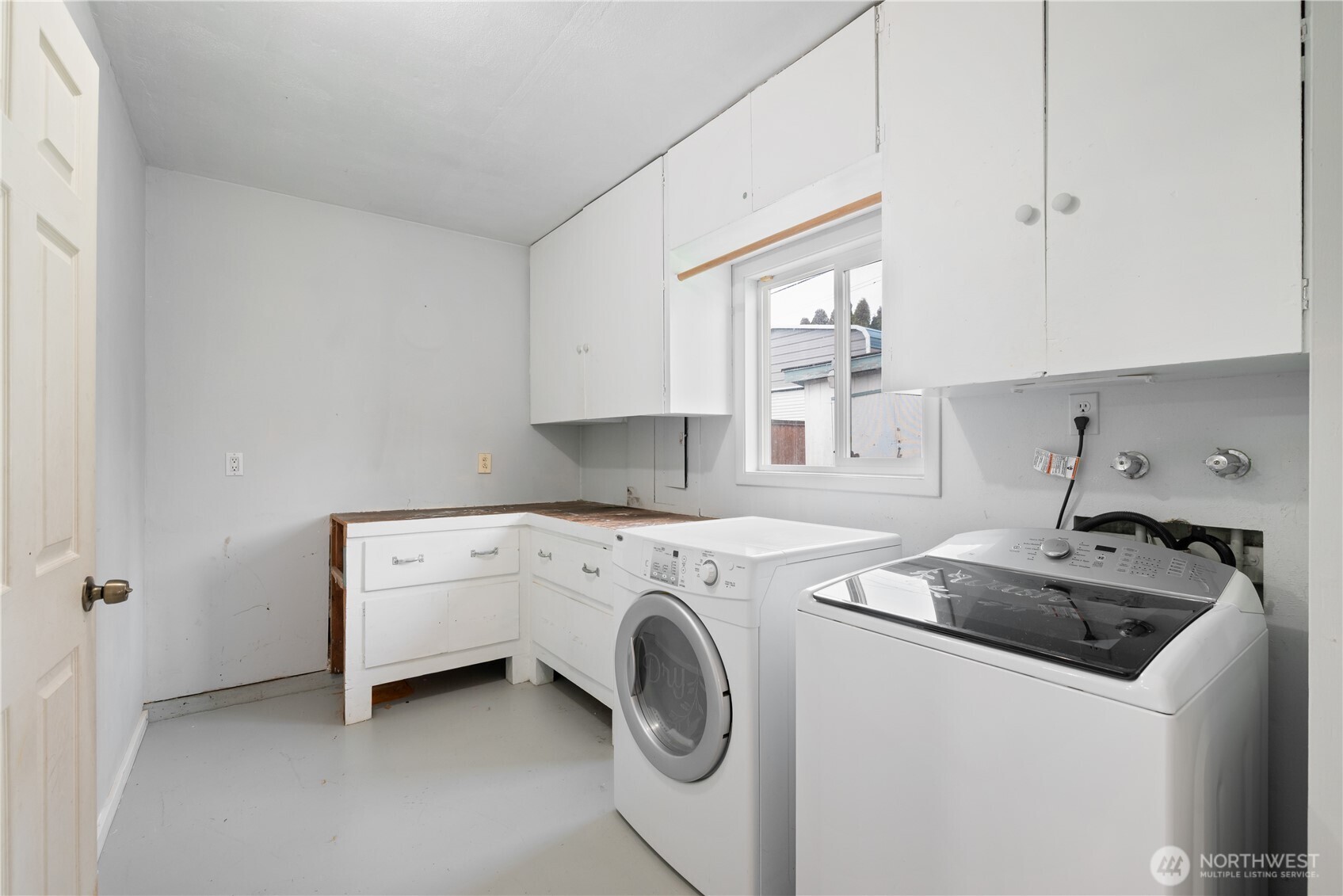 359 Douglas Street , Longview, WA 98632