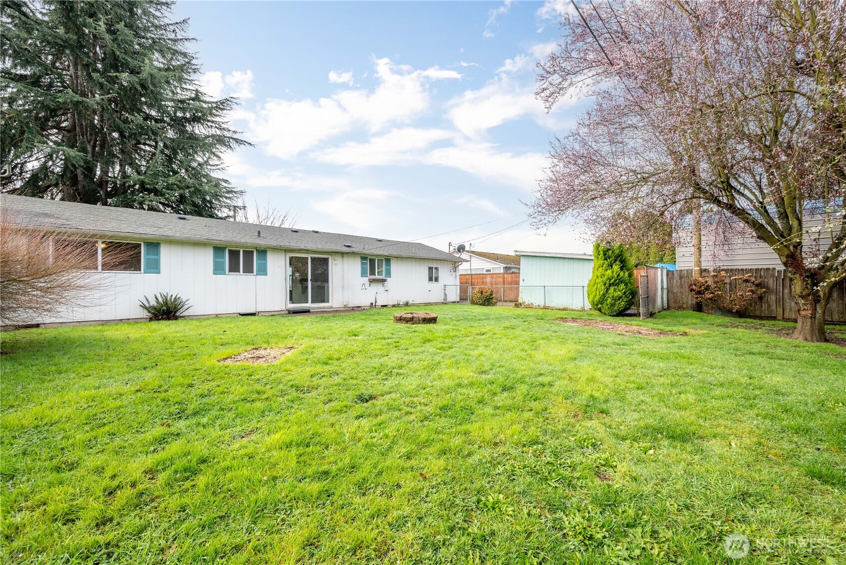 359 Douglas Street , Longview, WA 98632