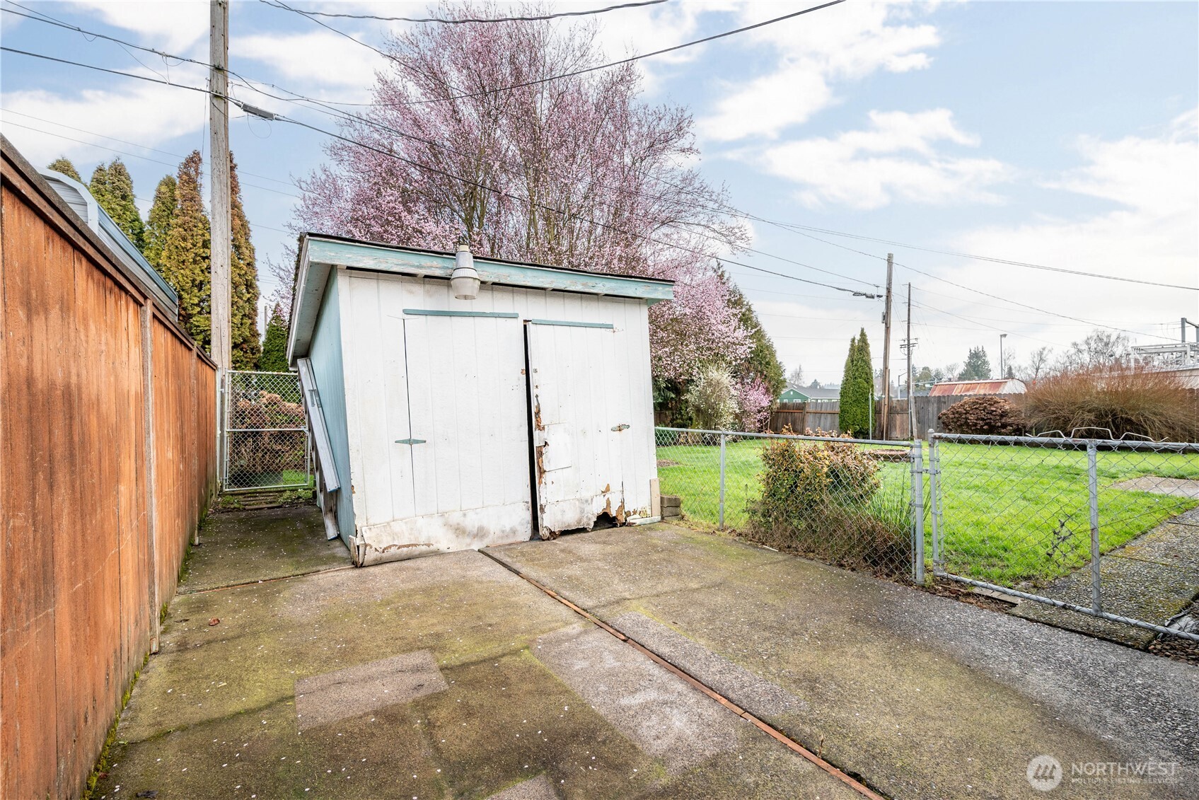 359 Douglas Street , Longview, WA 98632
