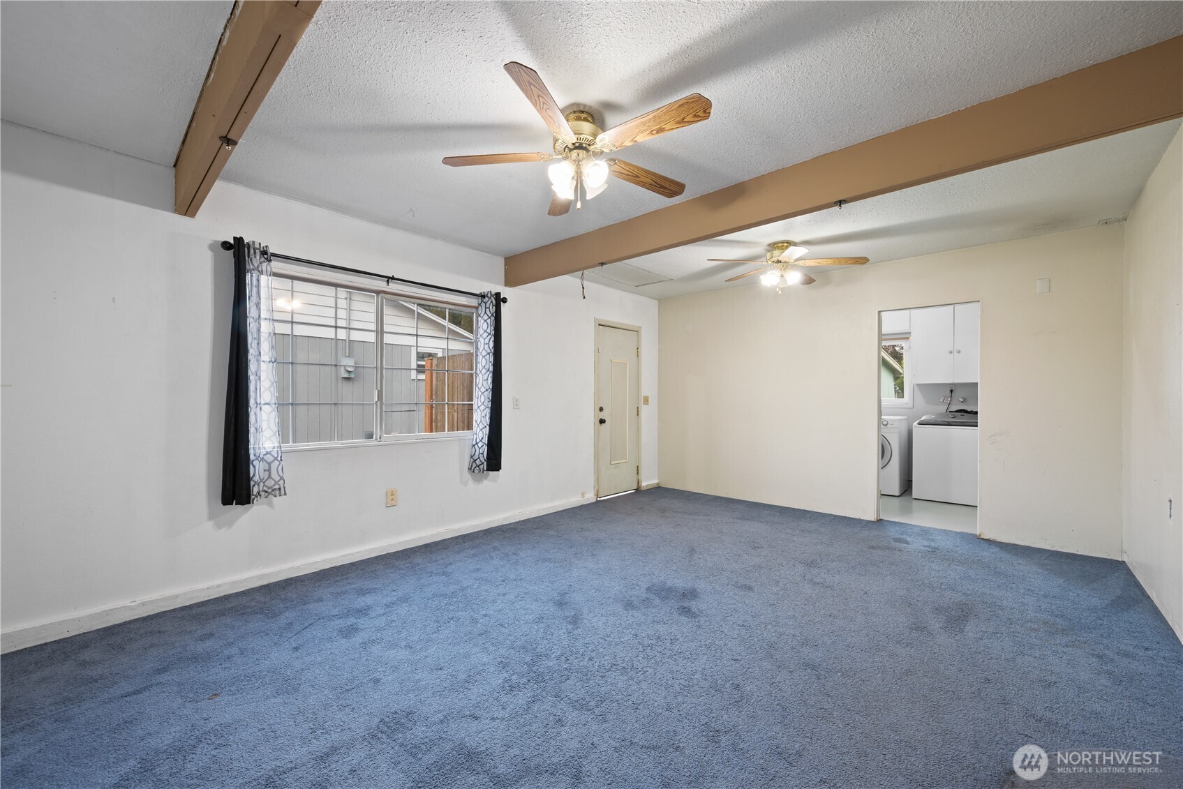 359 Douglas Street , Longview, WA 98632