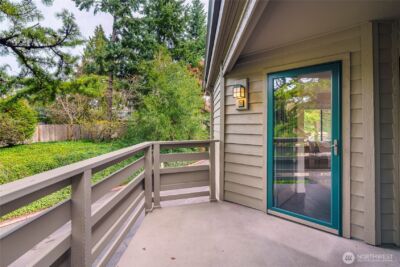 1336 Bellevue Way NE #4, Bellevue, WA 98004 - Photo 18