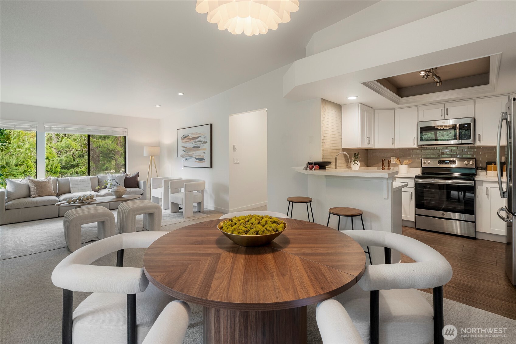 1336 Bellevue Way NE #4, Bellevue, WA 98004