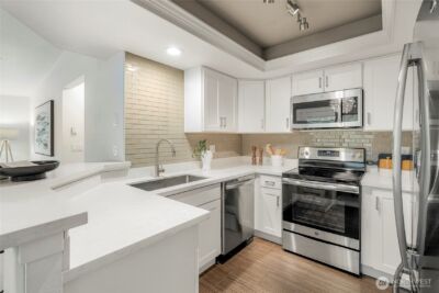 1336 Bellevue Way NE #4, Bellevue, WA 98004 - Photo 8
