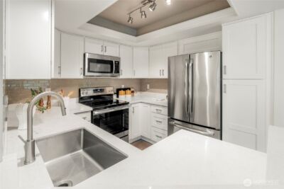 1336 Bellevue Way NE #4, Bellevue, WA 98004 - Photo 9