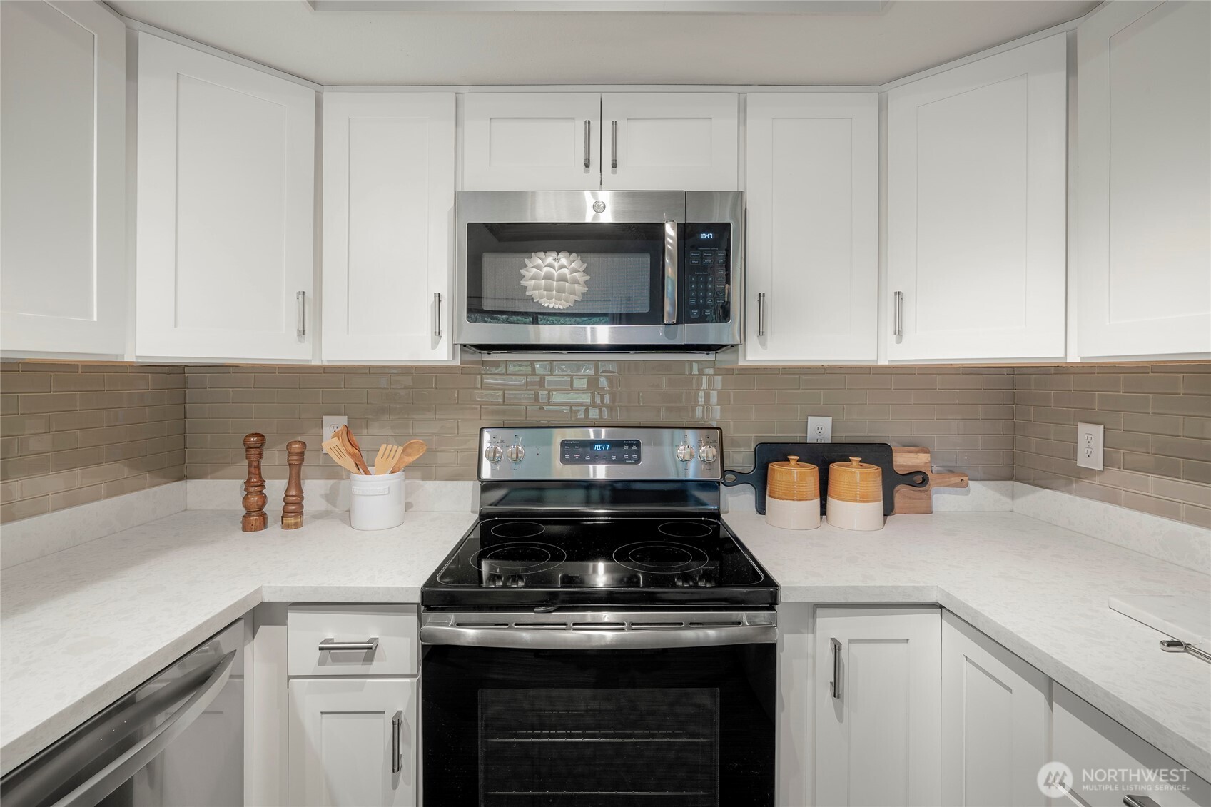 1336 Bellevue Way NE #4, Bellevue, WA 98004