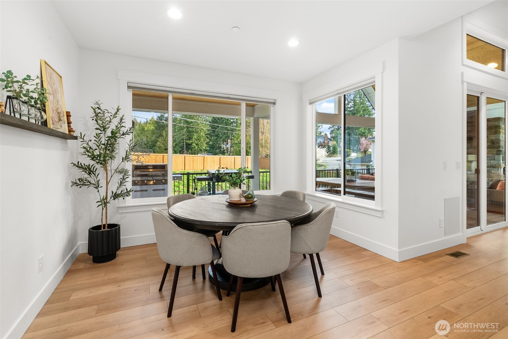 17905 28th Street E, Lake Tapps, WA 98391