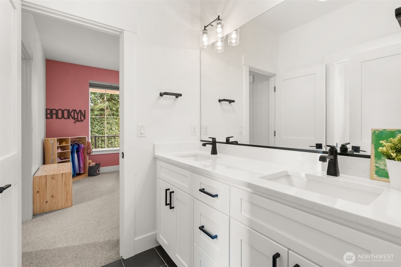 17905 28th Street E, Lake Tapps, WA 98391