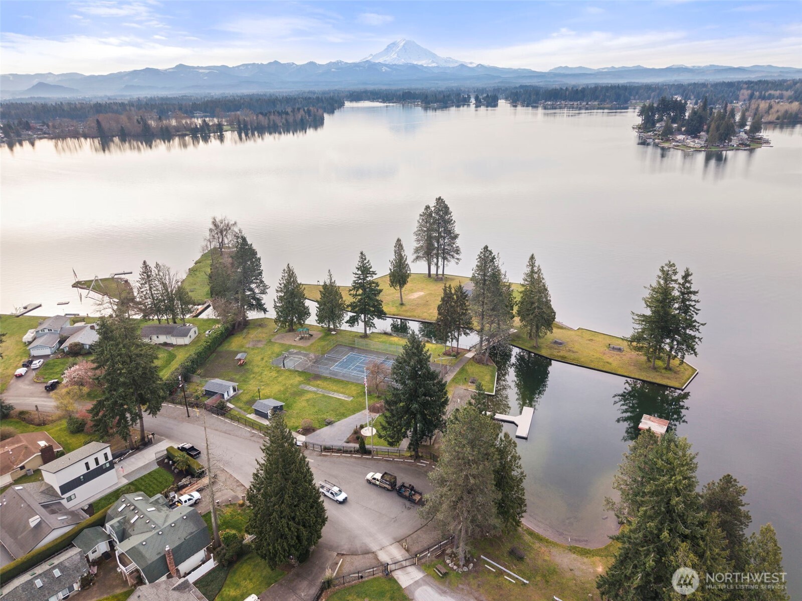 17905 28th Street E, Lake Tapps, WA 98391