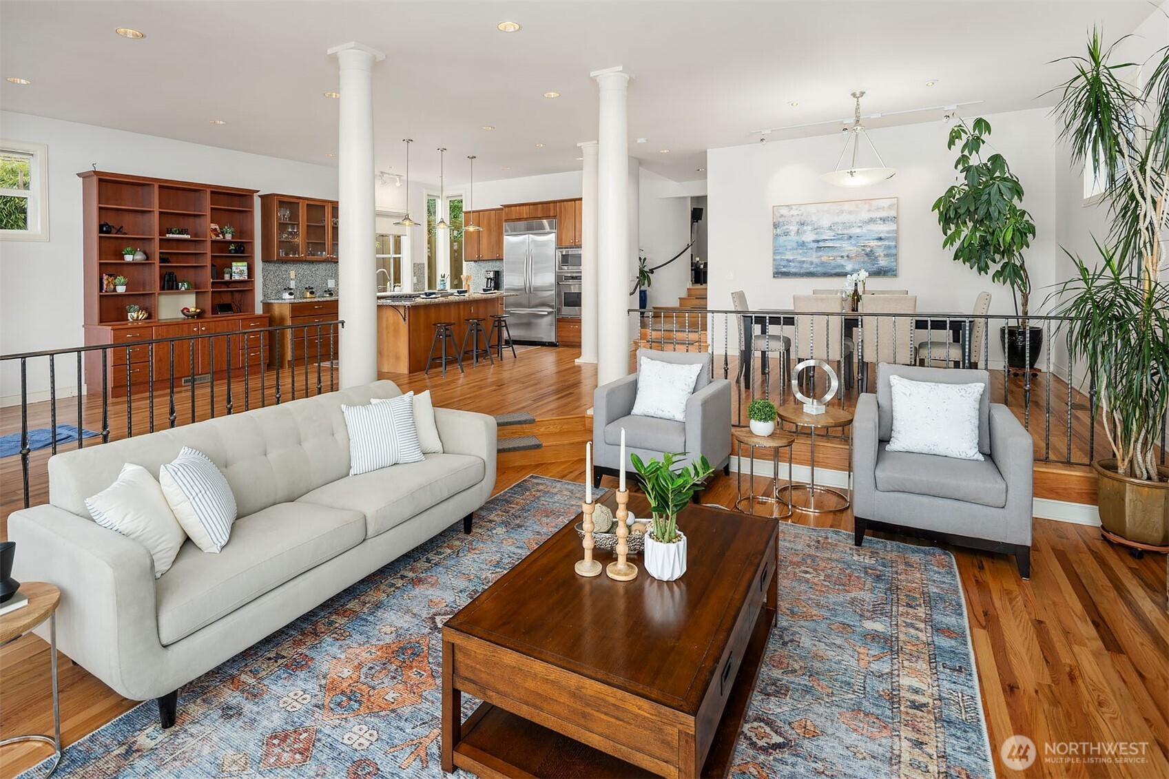 8418 Island Drive S, Seattle, WA 98118