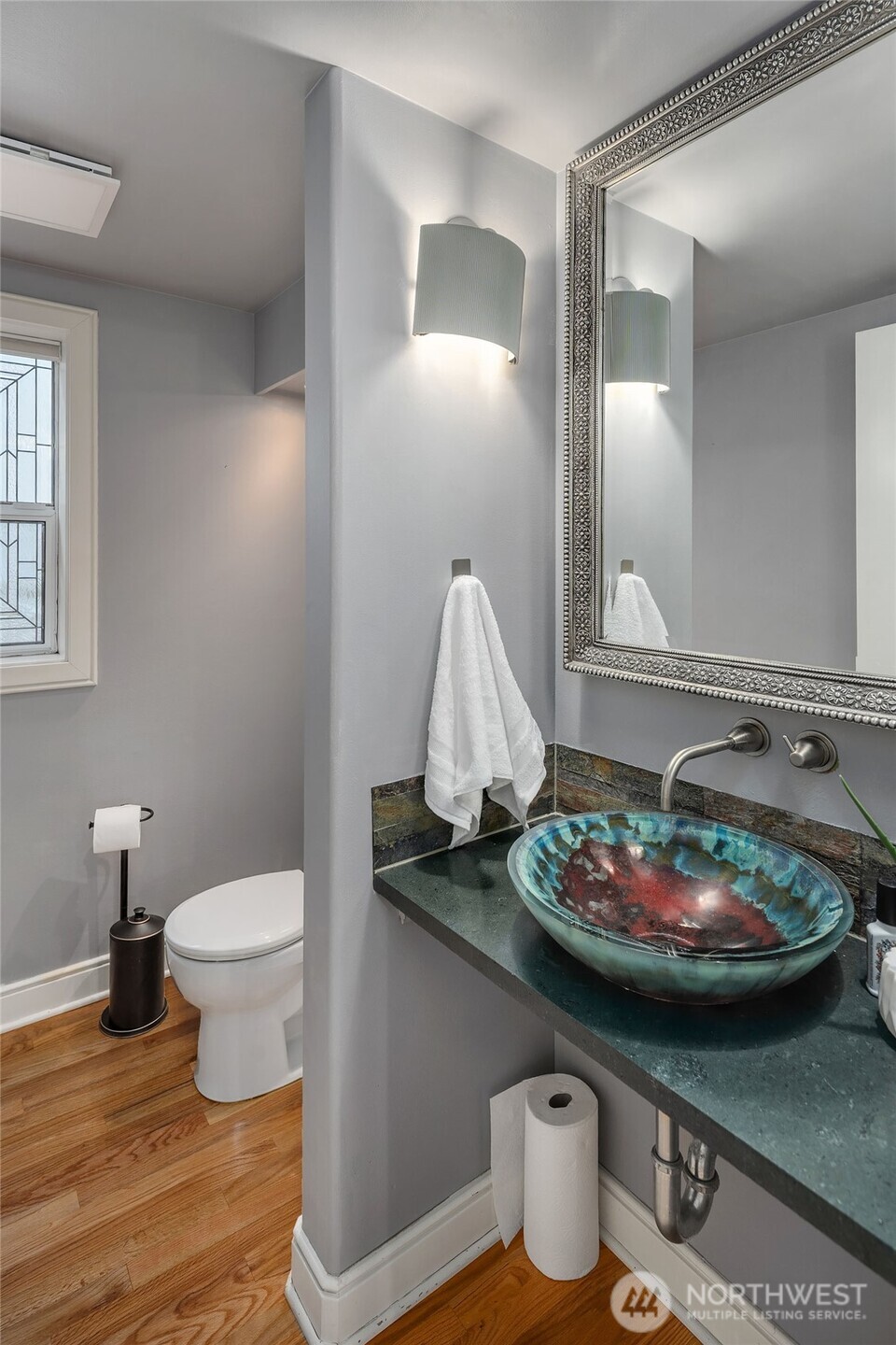 8418 Island Drive S, Seattle, WA 98118