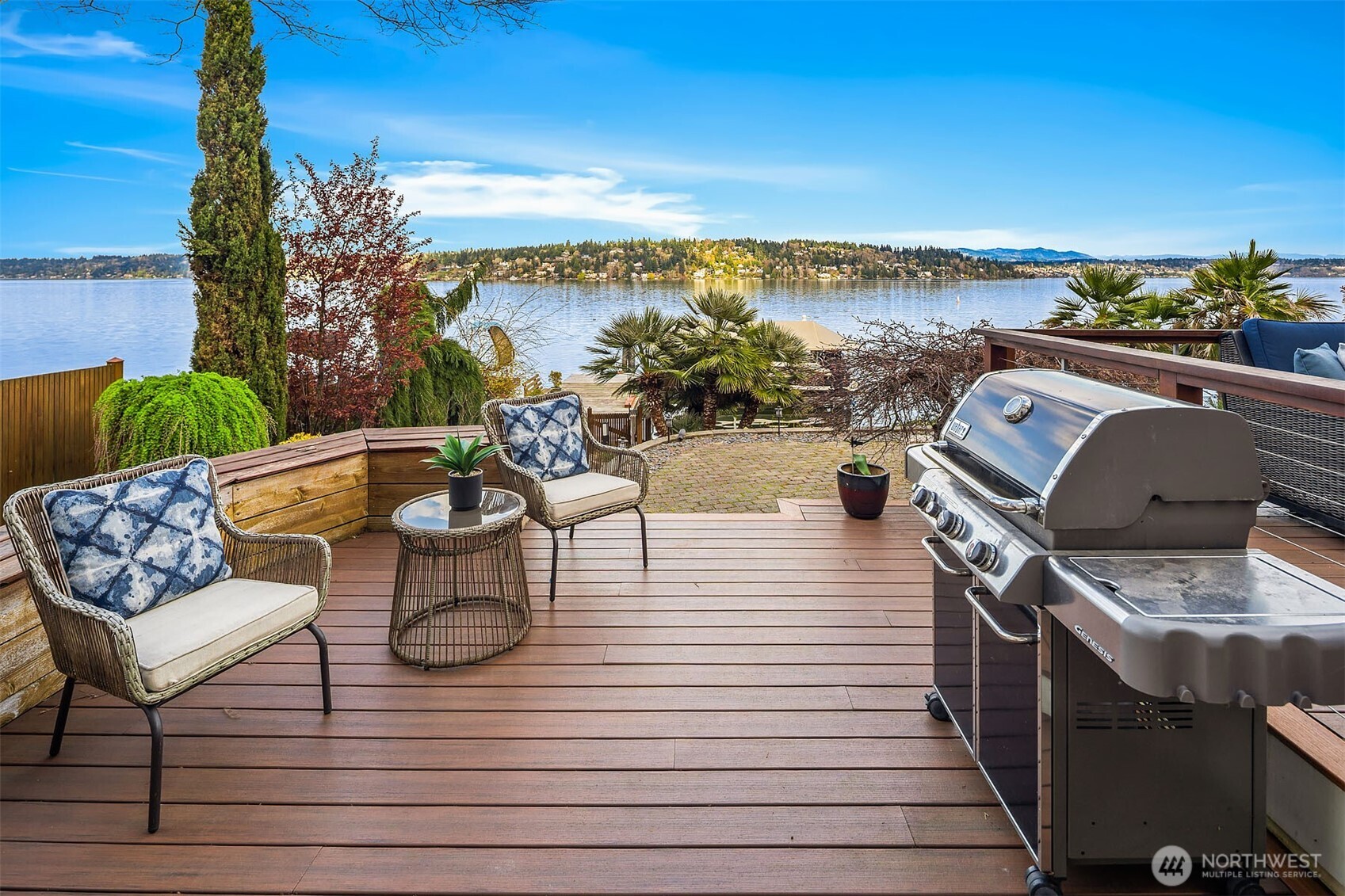 8418 Island Drive S, Seattle, WA 98118