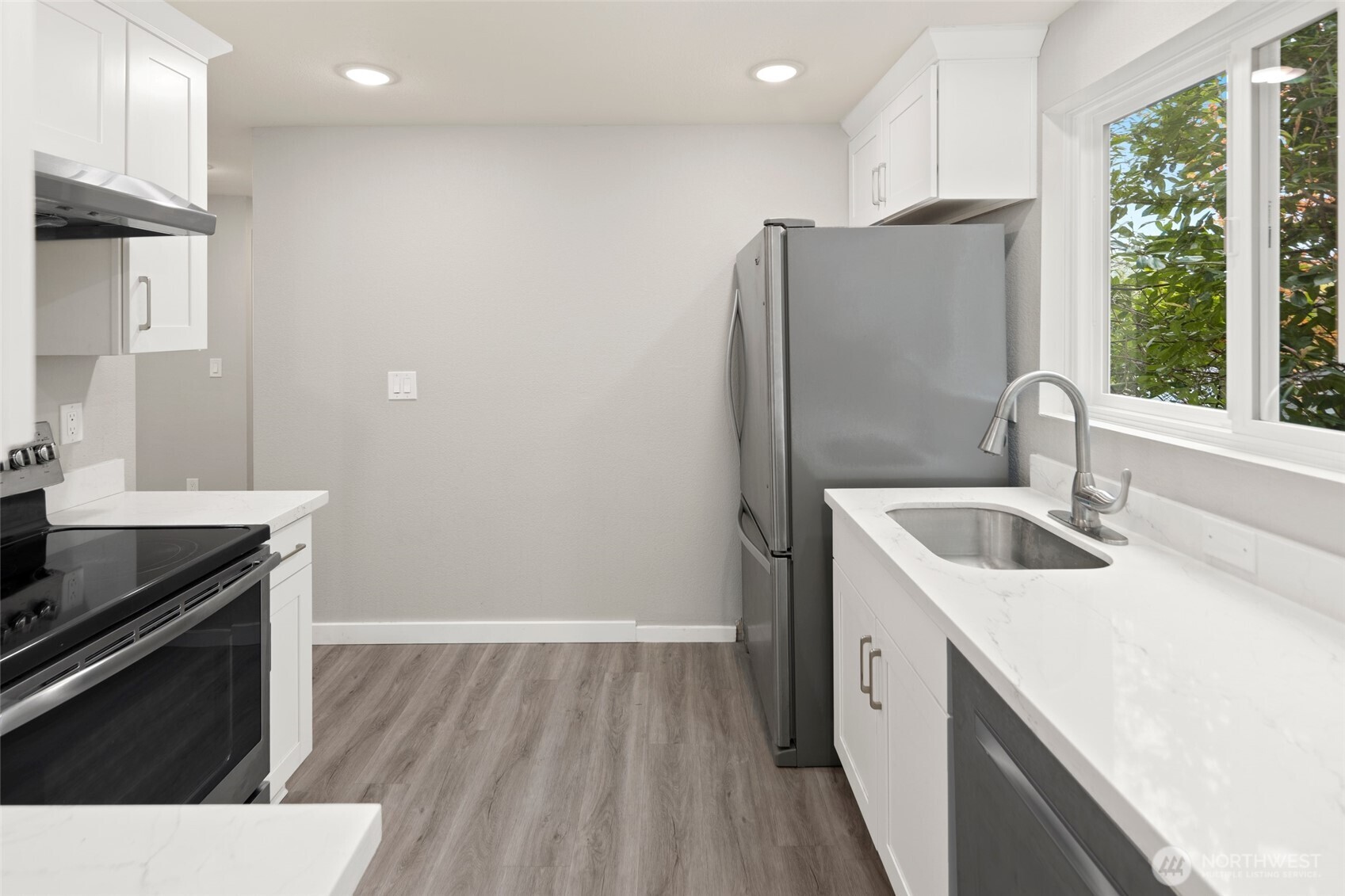 3055 80th Avenue SE #107, Mercer Island, WA 98040