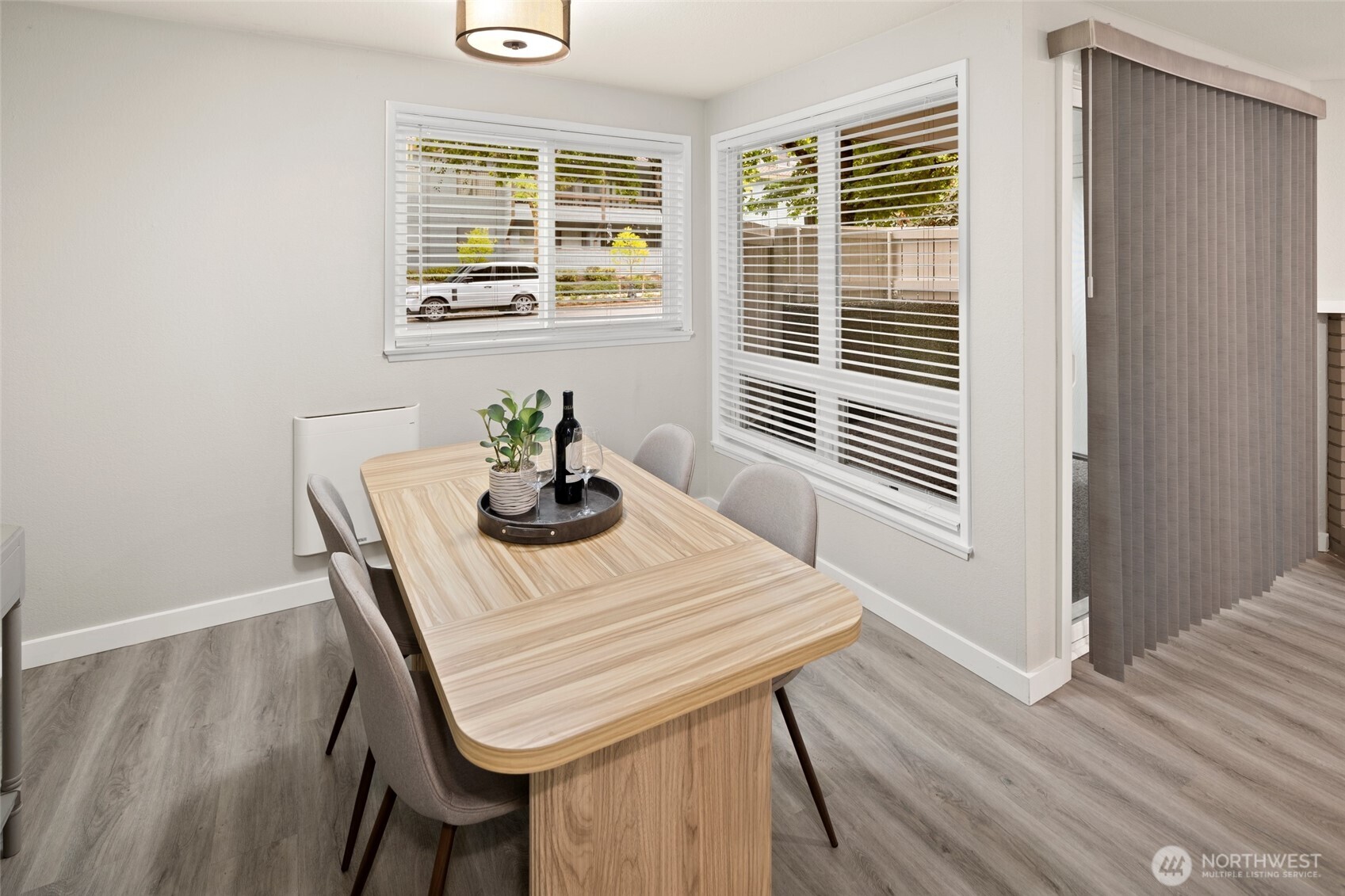 3055 80th Avenue SE #107, Mercer Island, WA 98040