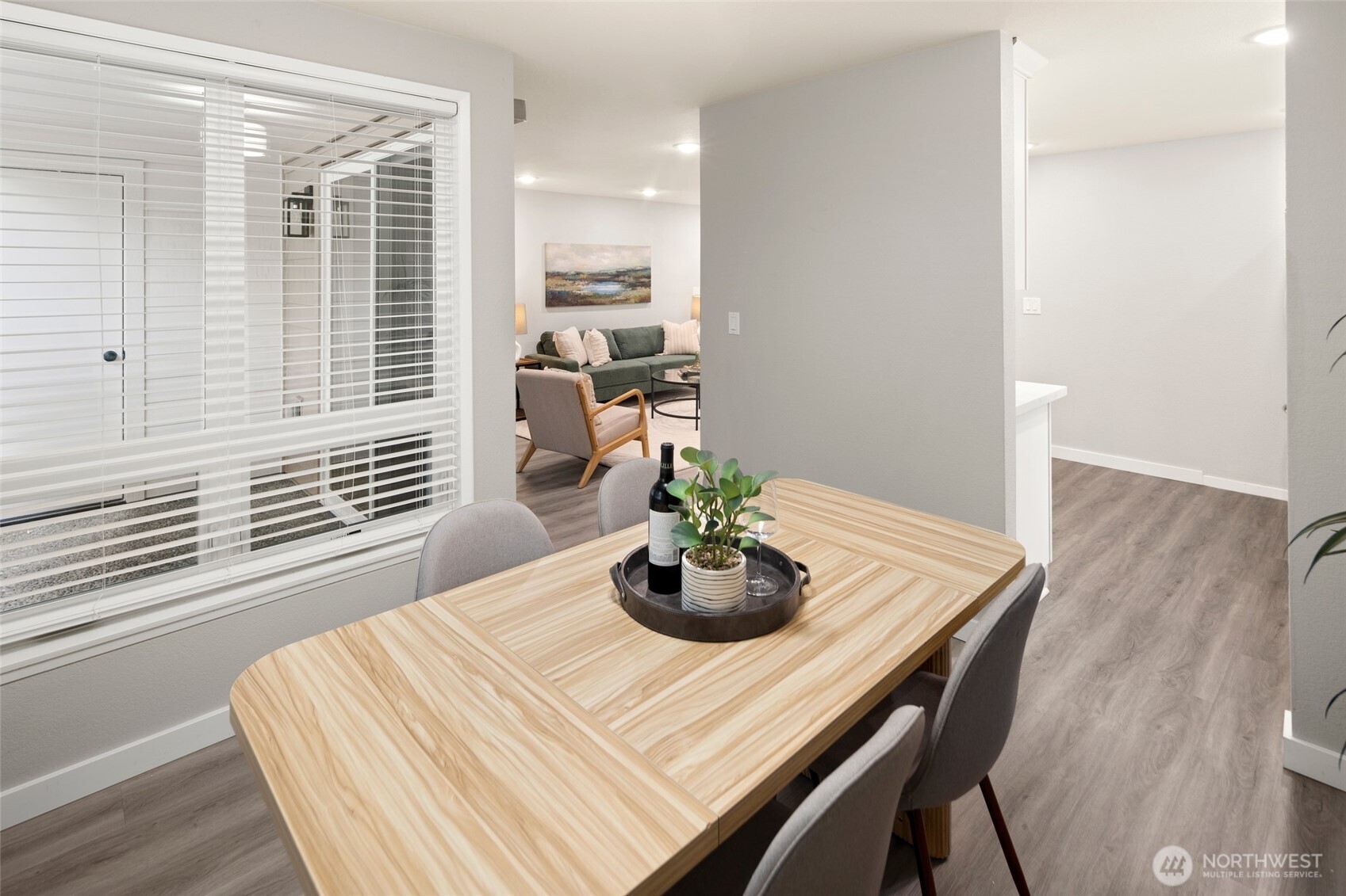 3055 80th Avenue SE #107, Mercer Island, WA 98040