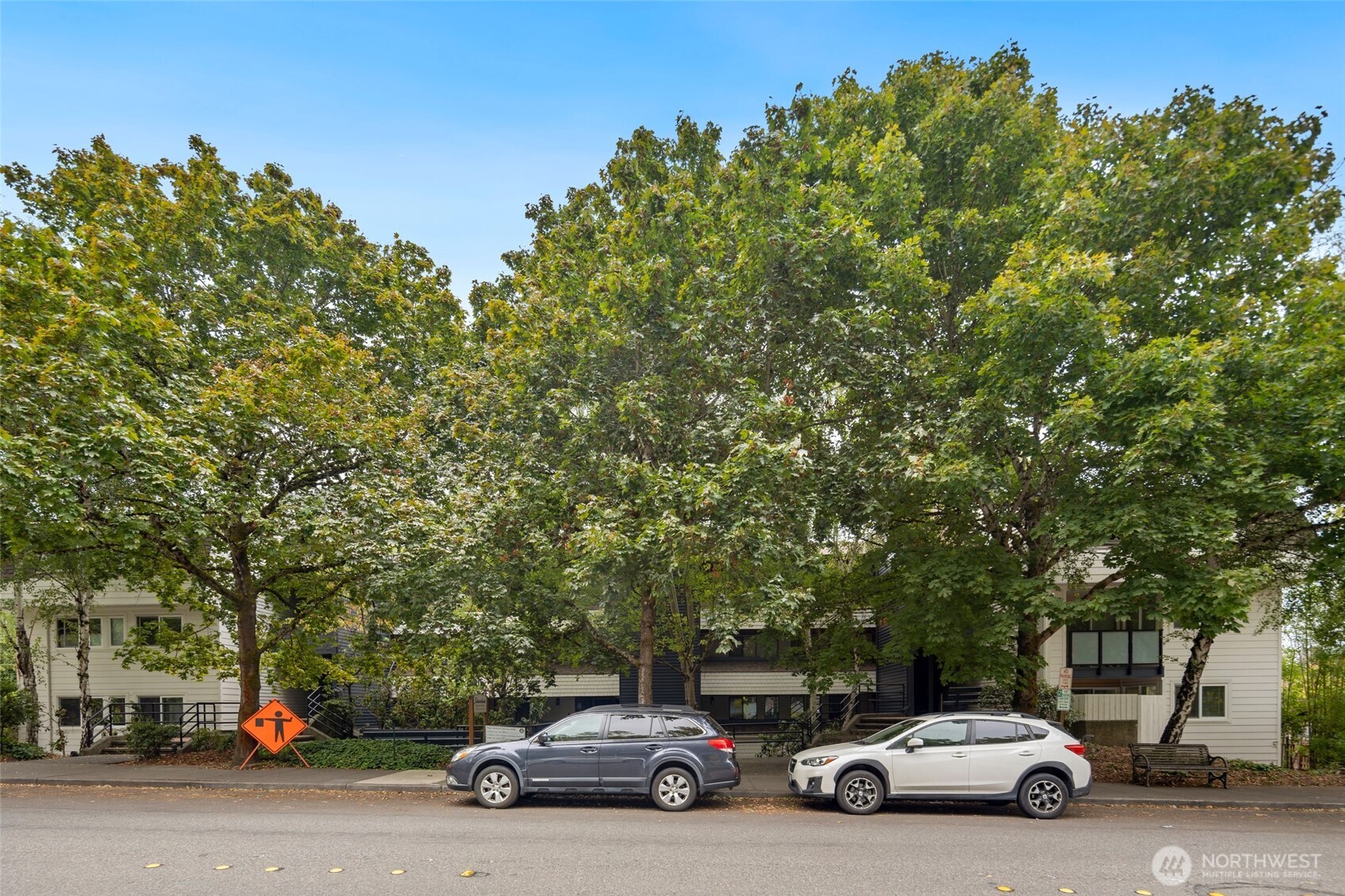 3055 80th Avenue SE #107, Mercer Island, WA 98040