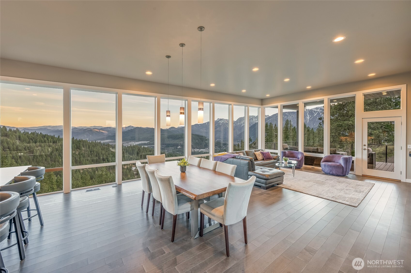 1912 Alpenview Drive , Leavenworth, WA 98826