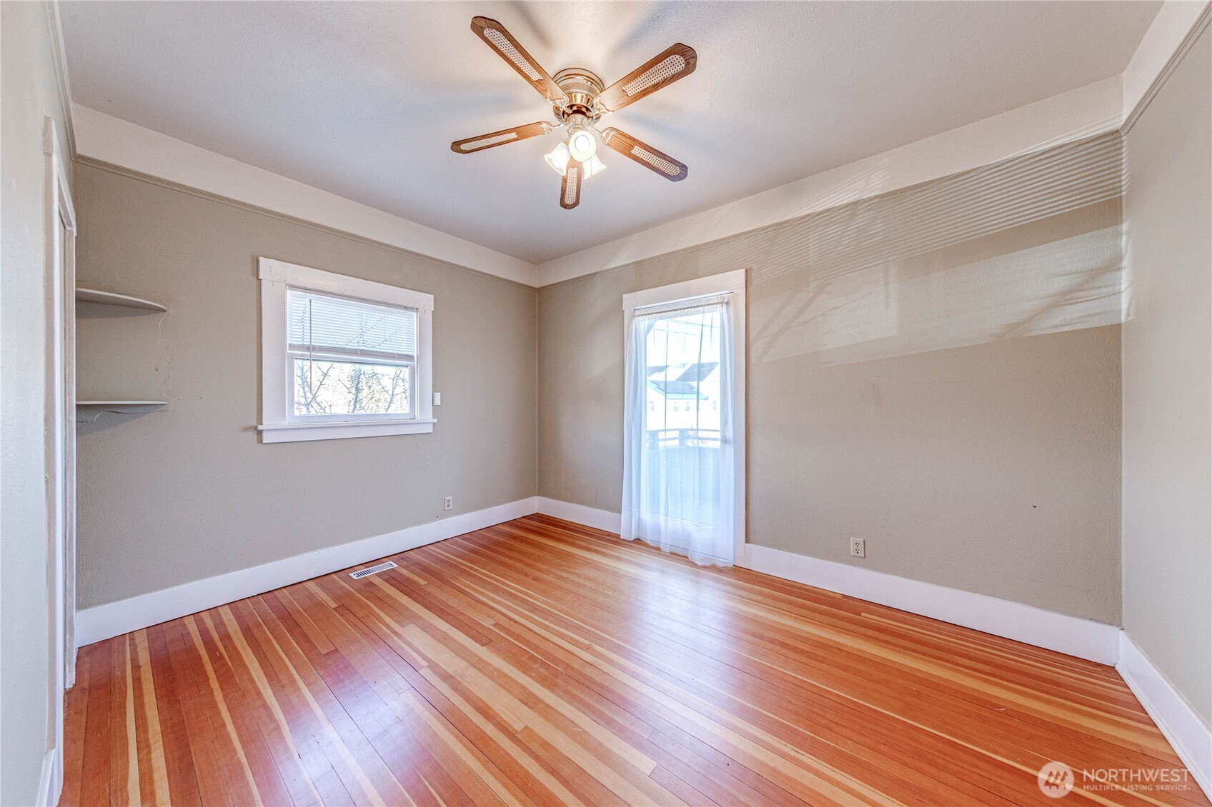 720 S Peabody Street , Port Angeles, WA 98362