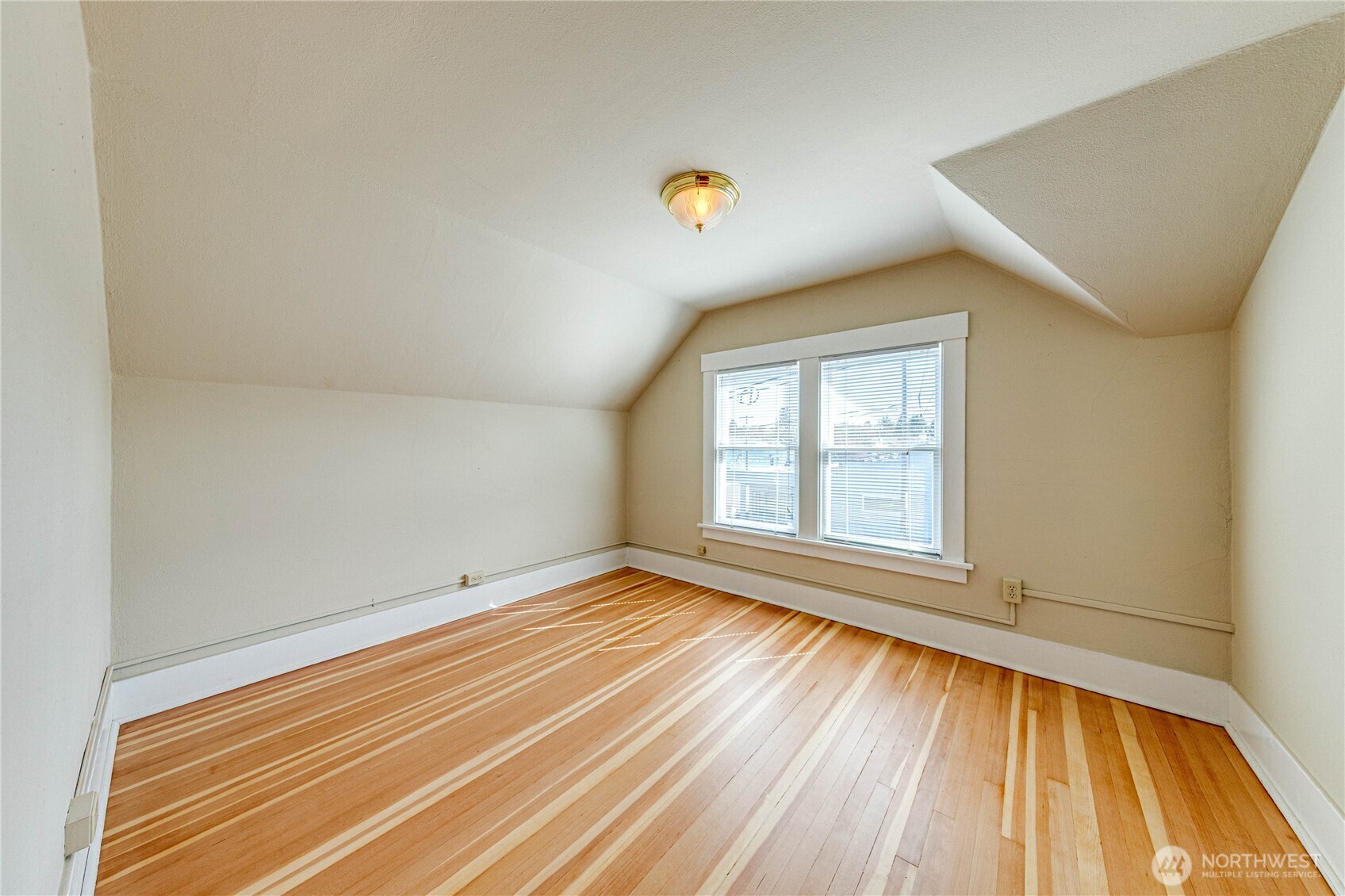 720 S Peabody Street , Port Angeles, WA 98362