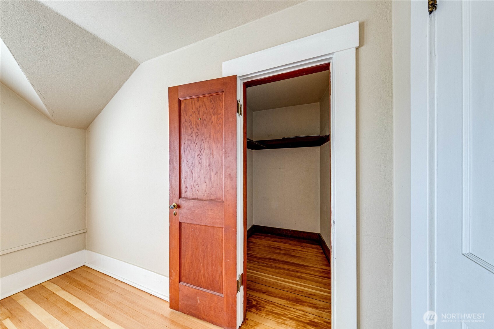 720 S Peabody Street , Port Angeles, WA 98362