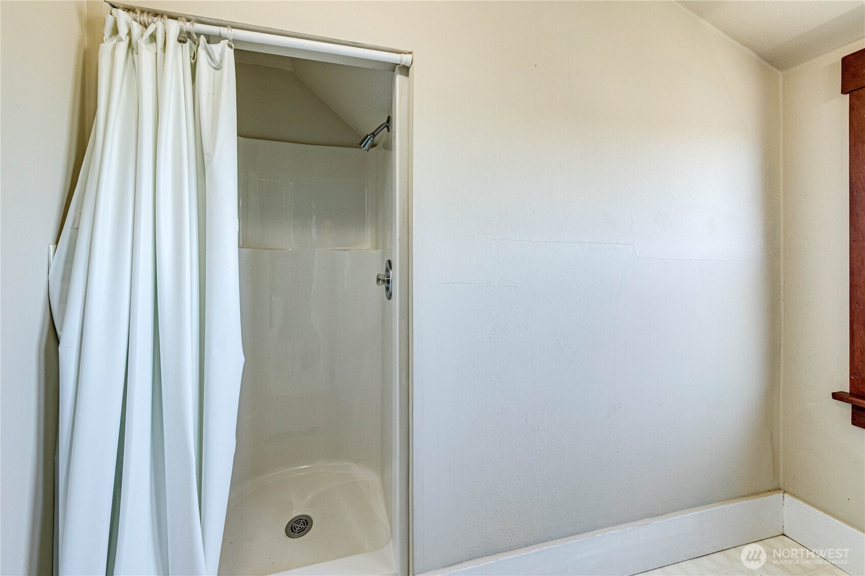 720 S Peabody Street , Port Angeles, WA 98362