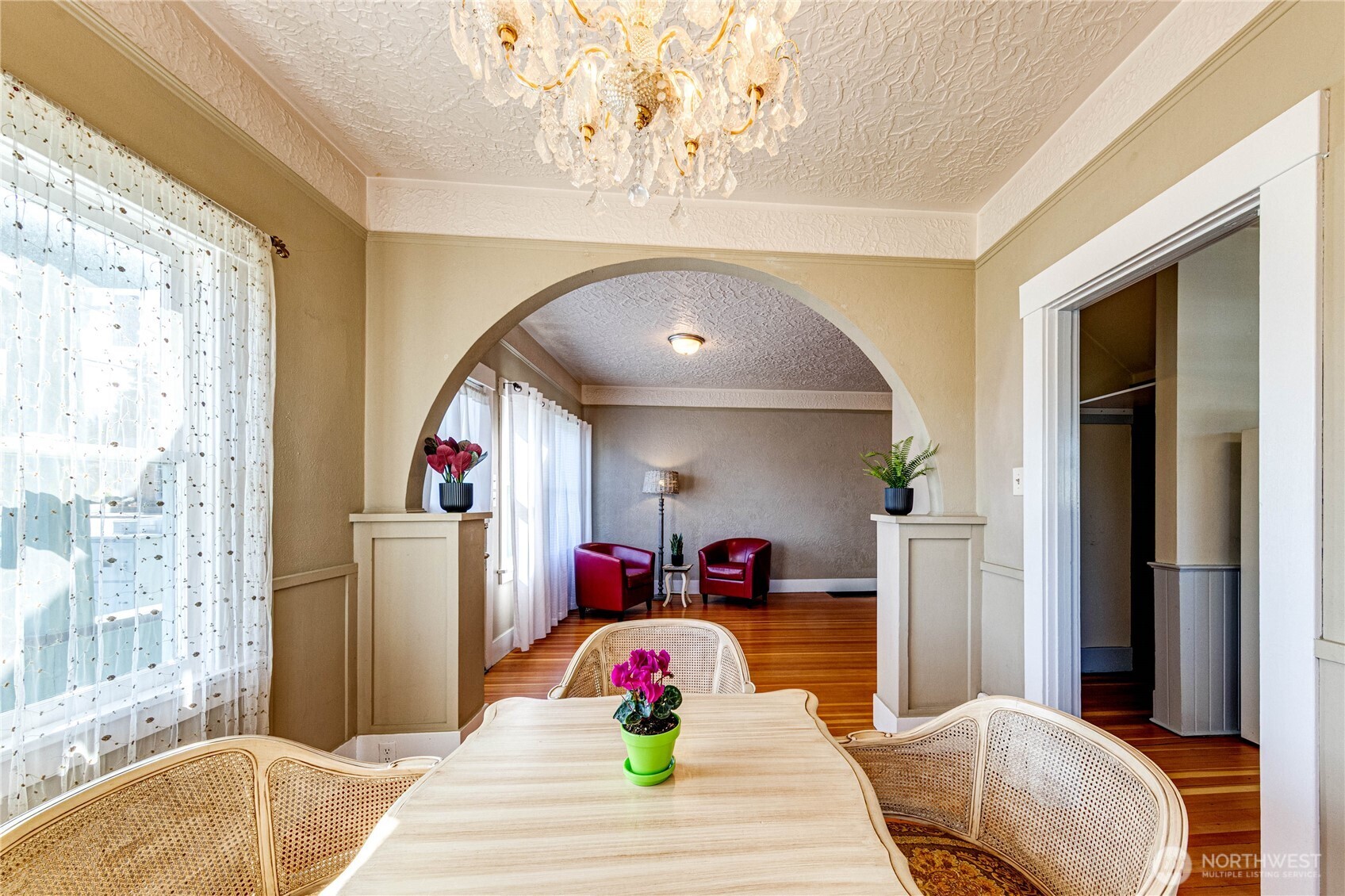 720 S Peabody Street , Port Angeles, WA 98362