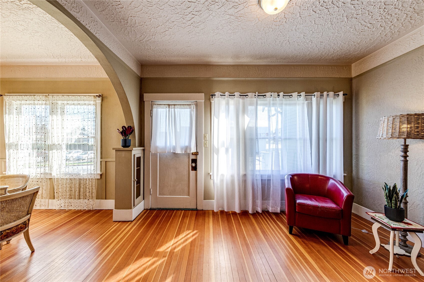 720 S Peabody Street , Port Angeles, WA 98362