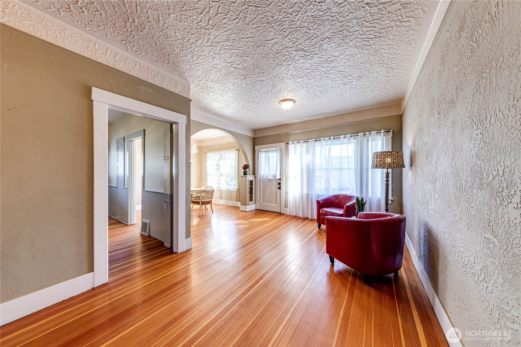 720 S Peabody Street , Port Angeles, WA 98362