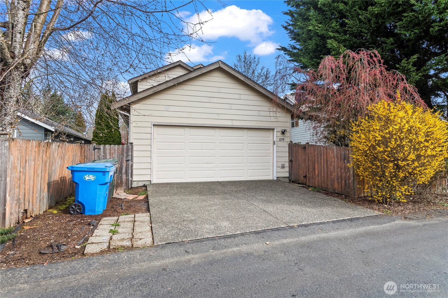 2279 Palisade Blvd , Dupont, WA 98327