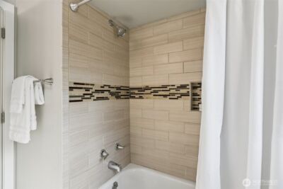 9009 30th Avenue NW, Seattle, WA 98117 - Photo 18